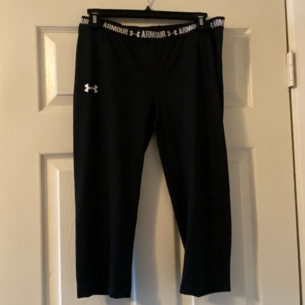 Under Armour Compression Capri Pants YXL